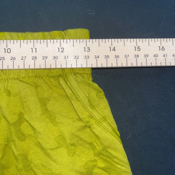 Nike Kid's‎ Shorts Size Large Green With Pattern Loose Fit - Picture 3 of 8